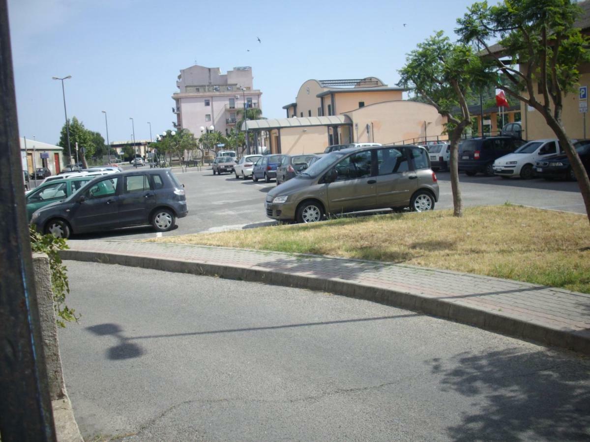 Hotel San Vincenzo Соверато-Марина Екстер'єр фото