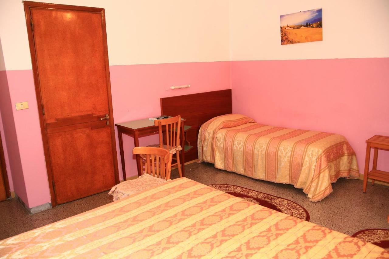 Hotel San Vincenzo Соверато-Марина Екстер'єр фото